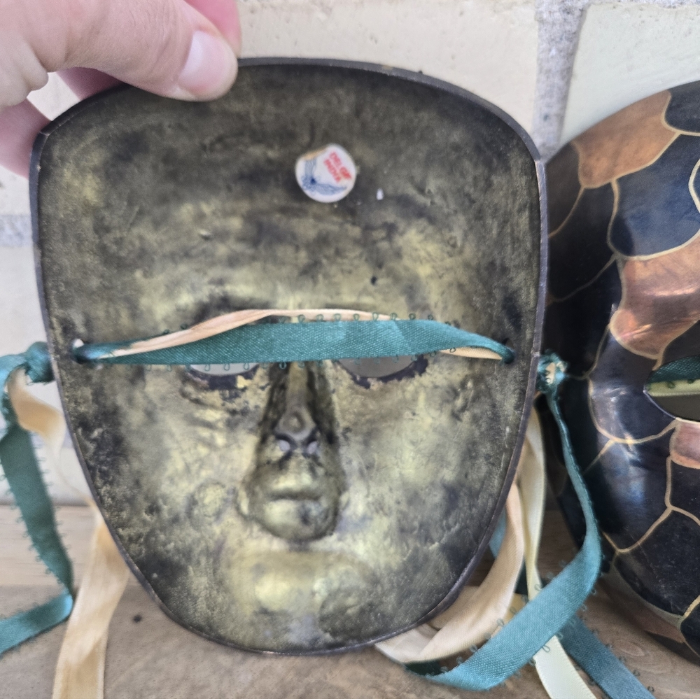 Vintage Brass Masks - Picture 4 of 8